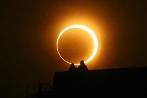 Lunar eclipse: kung ano ang dapat gawin at hindi dapat gawin